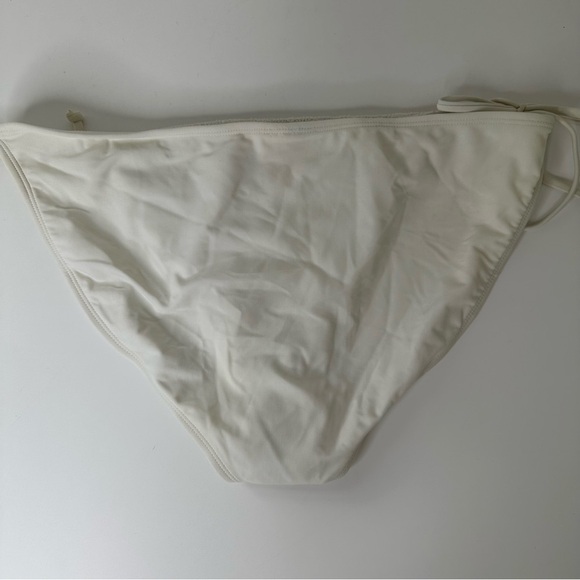 Xhilaration women’s white bikini bottoms with lace detailing size XL - Picture 6 of 8